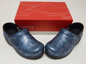 Sanita Prof. Size EU 36 (US 5.5 M) Women's Slip-On Clogs Metallic Leather Navy